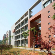 石家莊萬搏中等專業學校